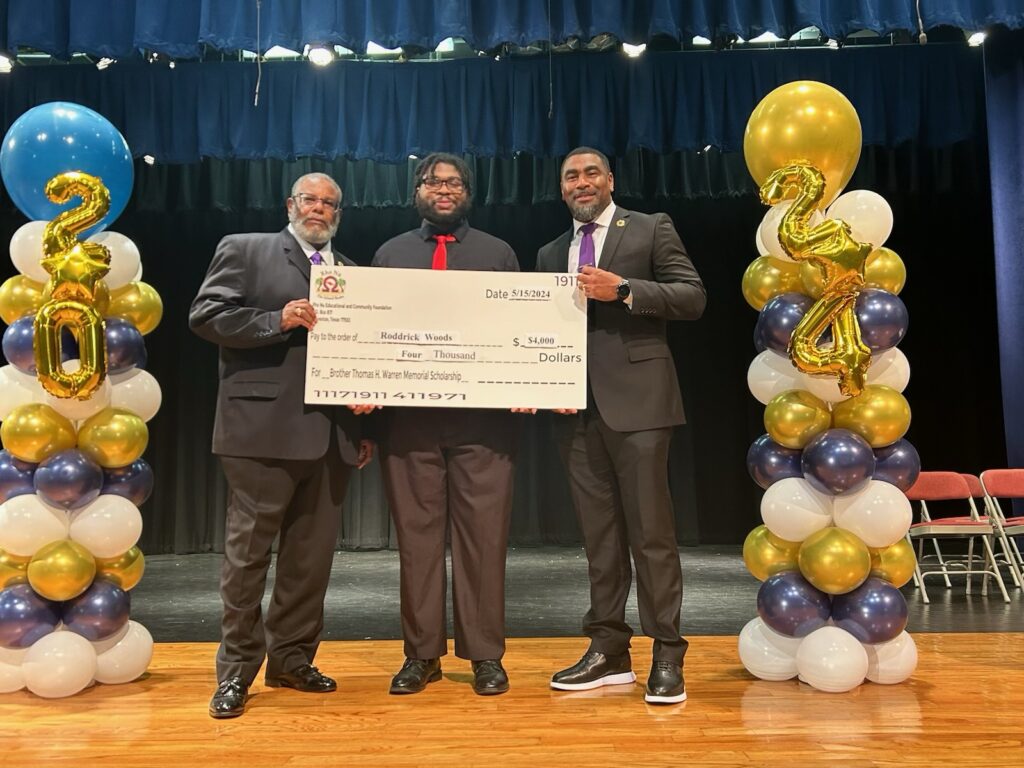 Roddrick Woods - $4000 Scholarship